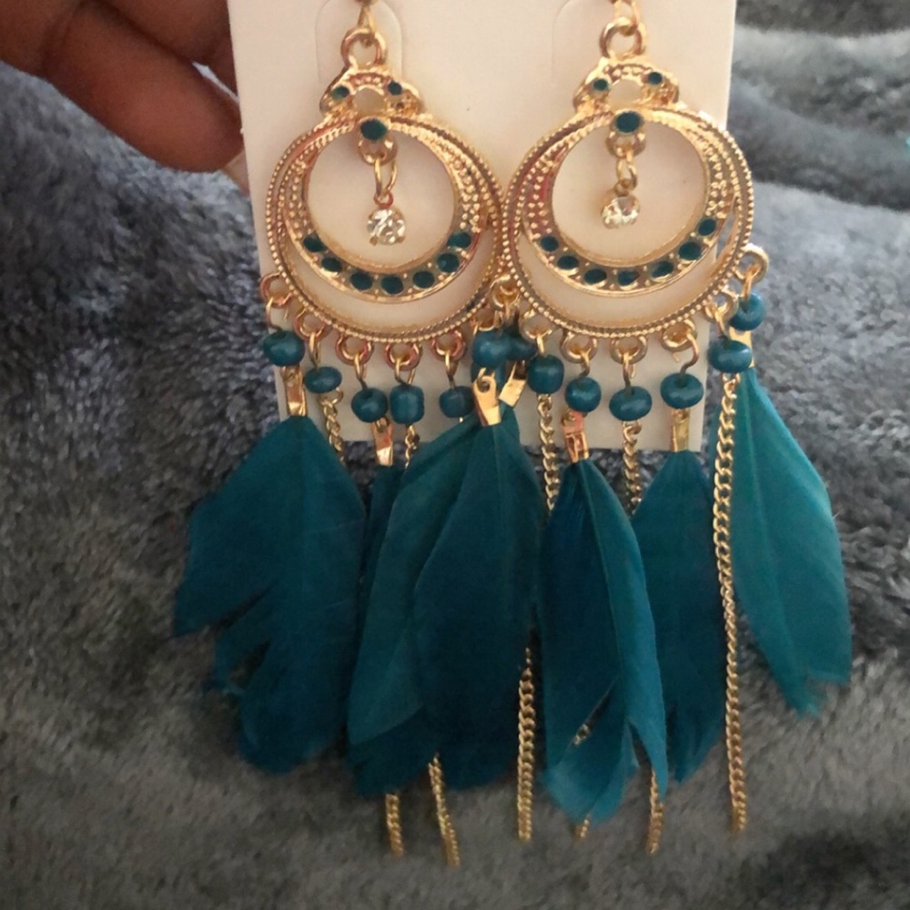 Earrings - Picture 4 of 5